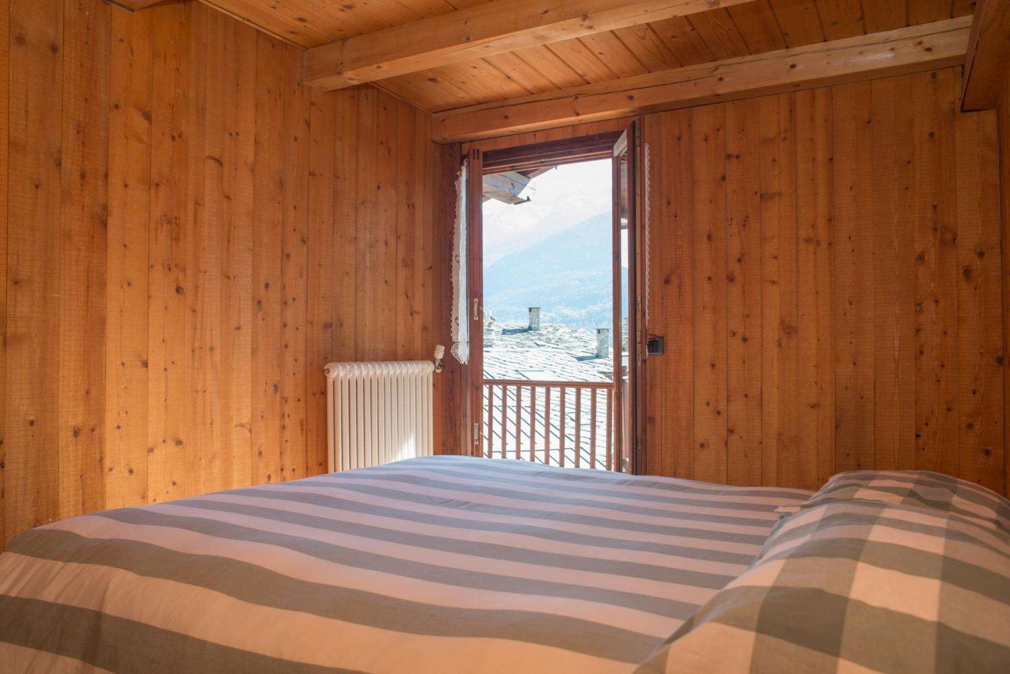 Mont Blanc Apartments Morgex Szoba fotó