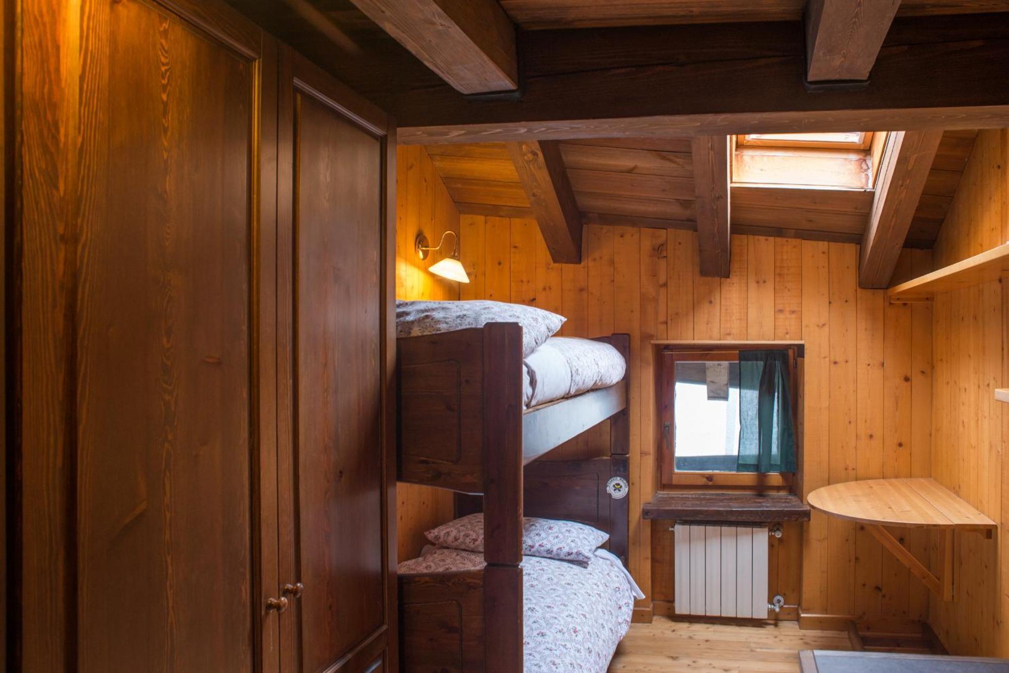 Mont Blanc Apartments Morgex Szoba fotó
